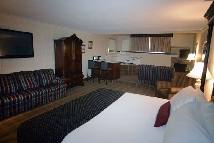 Room 18 of 59