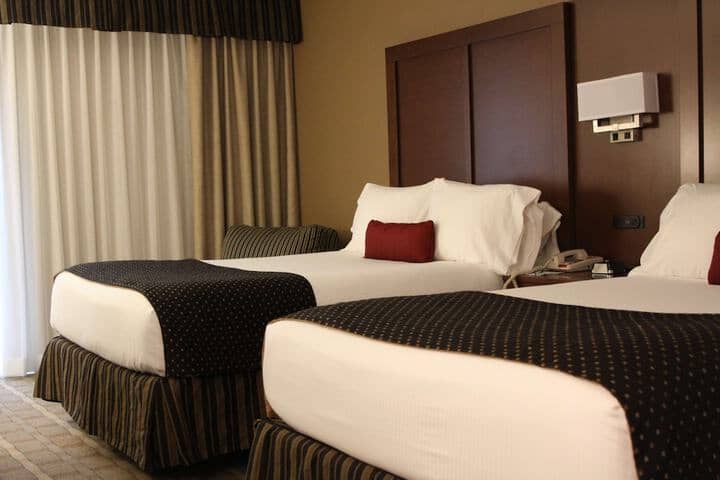 Room 25 of 59