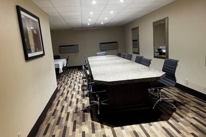 Business Center 54 of 59