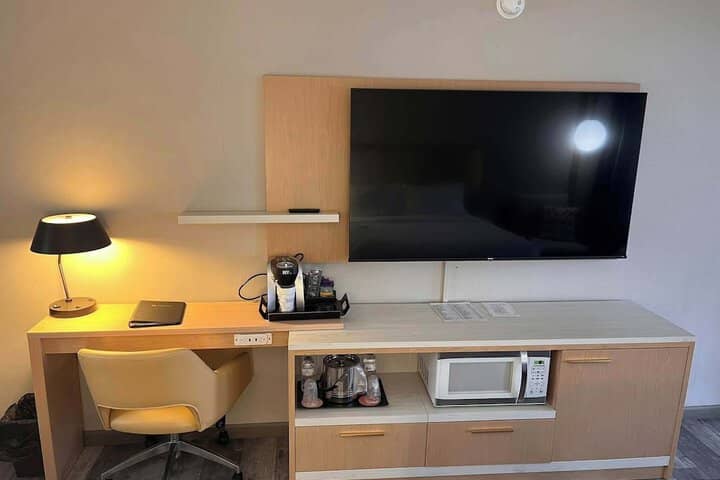 Room 25 of 58